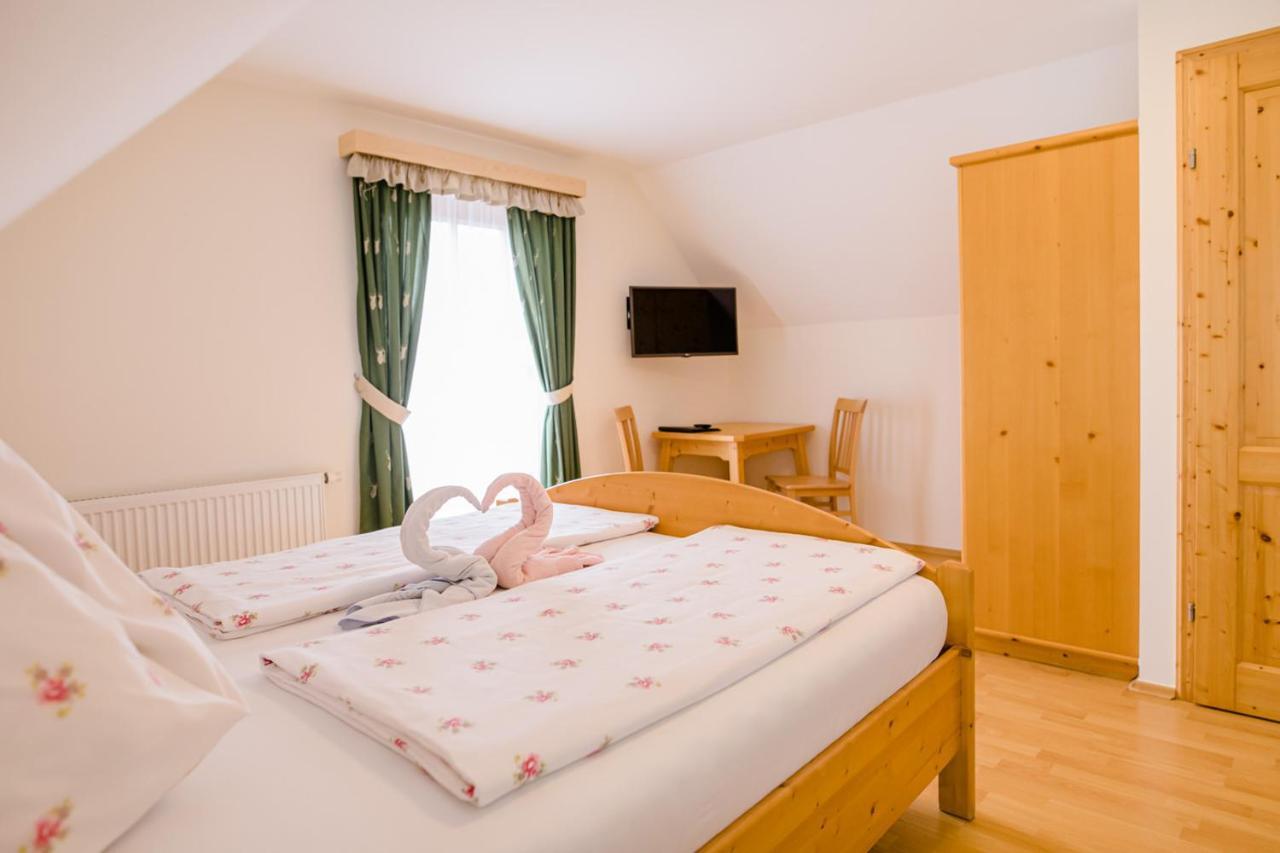 Bed & Breakfast Gaestezimmer Steiner *